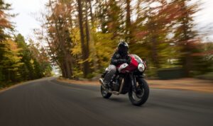 Debut Triumph Thruxton 400 dan Tracker 400 di GIIAS 2026: Inovasi Sepeda Motor Premium